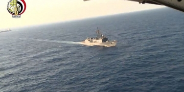 Kayıp yolcu uçağının enkazı bulundu