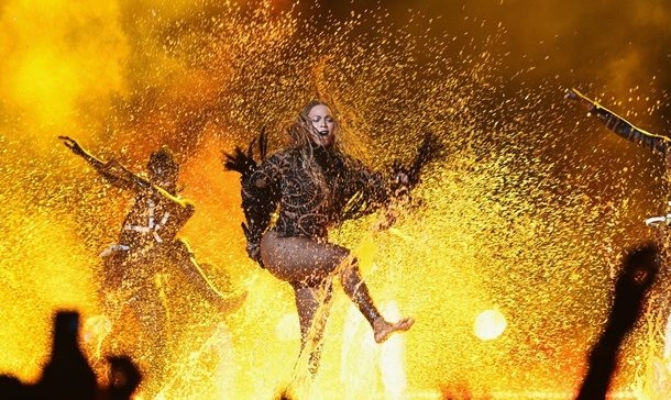 beyonce konser 610x364 1