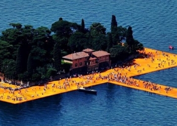 İtalya’ya göl üzerinde yürümeye davetlisiniz