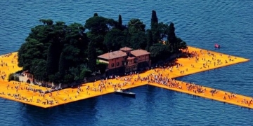 İtalya’ya göl üzerinde yürümeye davetlisiniz