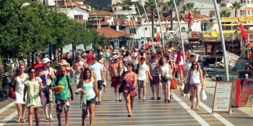 Rus turistlere Türkiye engeli kaldırılıyor