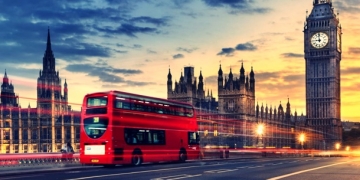 1.5 milyon Türk için vizesiz İngiltere umudu doğdu