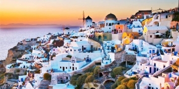 Yunanistan’dan Rus turistlere 5 yıllık vize hamlesi