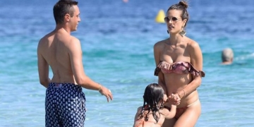 İbiza’da ünlü sezonu açıldı