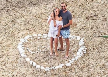 Ünlü çift tatil için Ibiza’yı seçti