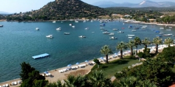 Huzuru Ildırı’da buluyorlar