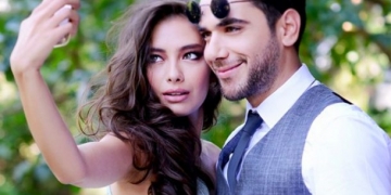 Ünlü çift balayında Maldivler’de!