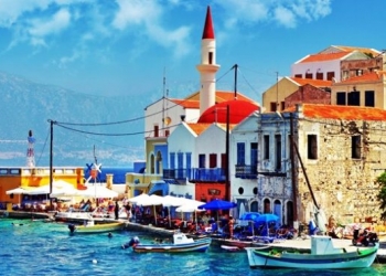 “Yunanistan varken niye Alaçatı’da kazıklanalım”