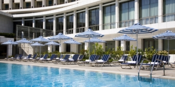 Hilton Otel Atina tanıdık bir isme satılıyor