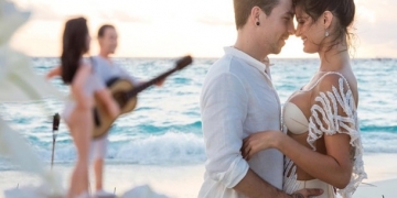 Ünlü model turizm cenneti Maldivler’de evlendi