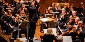 Emirates, New York Filarmoni Orkestrasına sponsor oldu