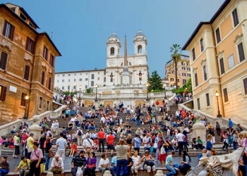 İspanyol Merdivenleri’nde yemek, içmek yasaklandı