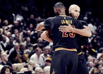 Dünyanın en çok ilgi çeken spor organizasyonlarından biri olan NBA’da perde açıldı.