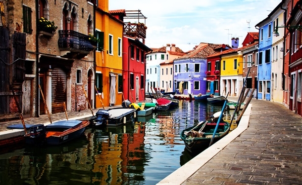 Venedik yoğun turist ilgisine çözüm arıyor