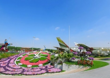 Emirates, Dubai’de Canlı Çiçeklerden A380 Yaptı