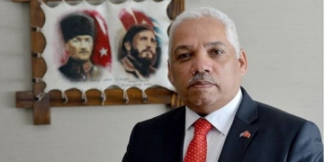 Küba Büyükelçisi Casals, Atatürk’ün sadece Türkiye için değil Küba için de büyük lider olduğunu söyledi.