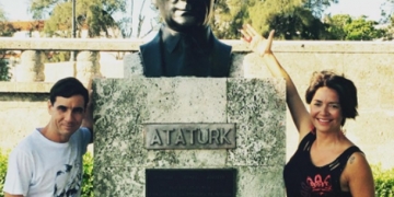 Ünlü gazeteci ve sunucu Özlem Gürses, geçtiğimiz haftalarda Karayipler’in ada ülkesi Küba’daydı.