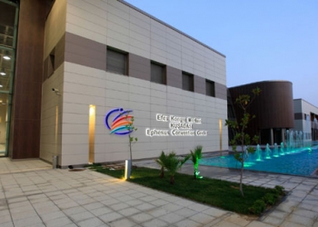 Türkiye Turizm Şurası ileri bir tarihe ertelendi