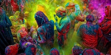 Mistik Ülkenin En Renkli Festivali Holi