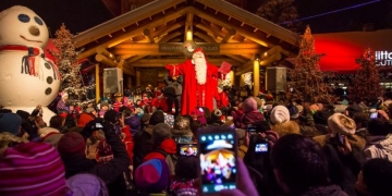Noel Baba Finlandiya’daki evinden ayrıldı