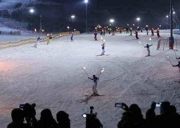 Palandöken’de Kayak Sezonu Havai Fişek Gösterisiyle Açıldı