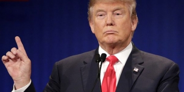 Donald Trump’dan Ses Getirecek Değişim! Tüm ABD Elçilerinin Görevine Son Veriyor