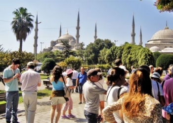 İstanbul’da Turist Sayısı 16 Yıl Sonra İlk Kez Düştü