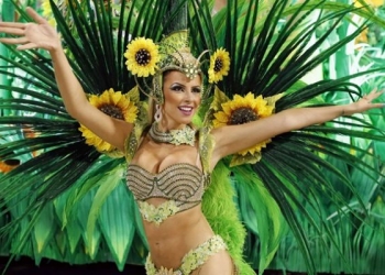 Rio Karnavalında Samba Zamanı