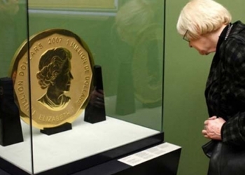 2.Elizabeth Altin Sikkesi Çalindi