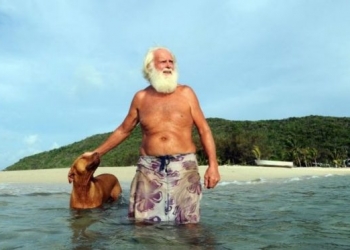 Milyonları Vardı Şimdi Tropik Bir Adada Yaşıyor