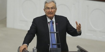 Deniz Baykal Almanya programını iptal etti