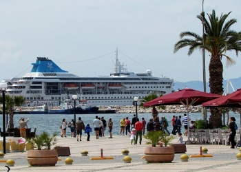 Çeşme Kruvaziyer Gemisi