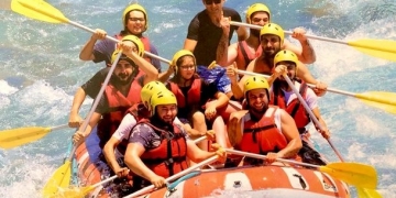 Bayramda Raftinge Akın Ettiler