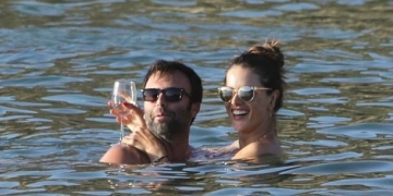 Dünyaca Ünlü Model Mykonos Tatilinde