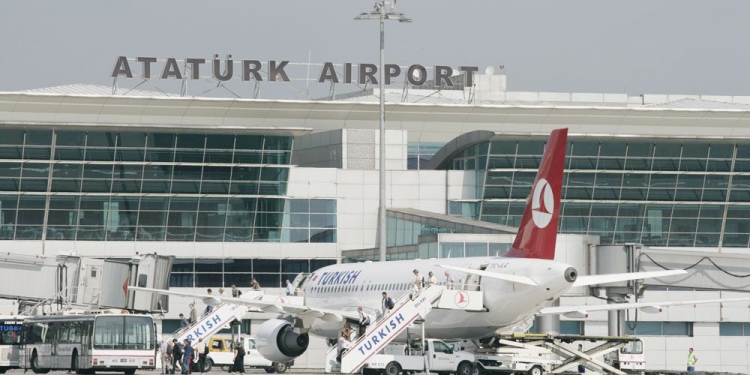 Türkiye Havalimanlarının Yoğunluğu Devam Ediyor 1 ataturk-havalimani