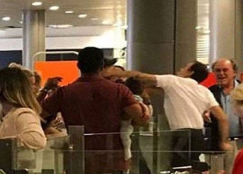 Fransa Havalimanı Görevlisi