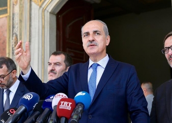 kultur-ve-turizm-bakani-numan-kurtulmus-topkapi-sarayi