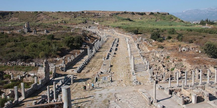 perge-antik-kenti