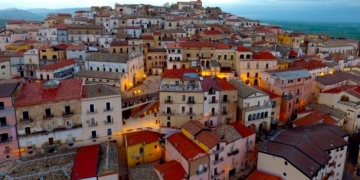 Bu İtalyan Kasabasına Yerleşenlere Teşvik