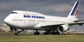 Bakan kızı, Air France’ın uçuş ekibini tutuklattı!