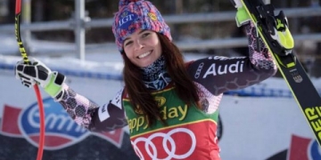 Tina Weirather, Super-G Kupasını Kazandı