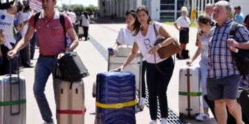 “Türkiye’ye gelen turist ve gelir kademeli olarak artacak”