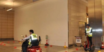 Havalimanında kabin memuruna ‘ginger’ çarptı!