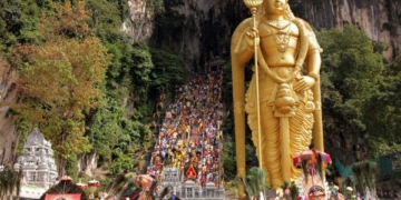 Hindular, Malezya’da Thaipusam bayramını kutladı!