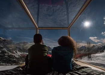 Yıldızları Alpler’in tepesinde izlemek: Yıldız ışığı odası!