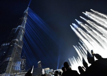 Dubai’deki görkemli lazer gösterisi, Guinness rekoru kırdı!