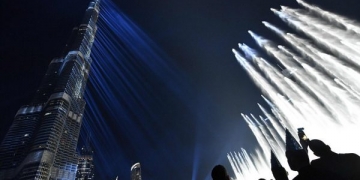 Dubai’deki görkemli lazer gösterisi, Guinness rekoru kırdı!