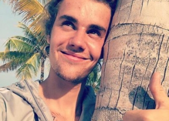 Justin Bieber ve annesinin Maldivler kaçamağı!