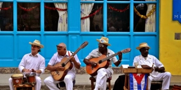 Küba’ya Avrupa Birliği’nden tam destek geldi!