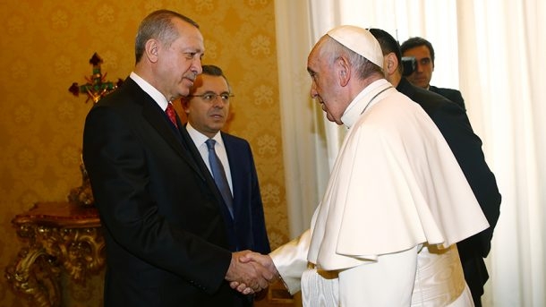 Erdoğan Vatikanda Papa ile görüştü 610x343 1